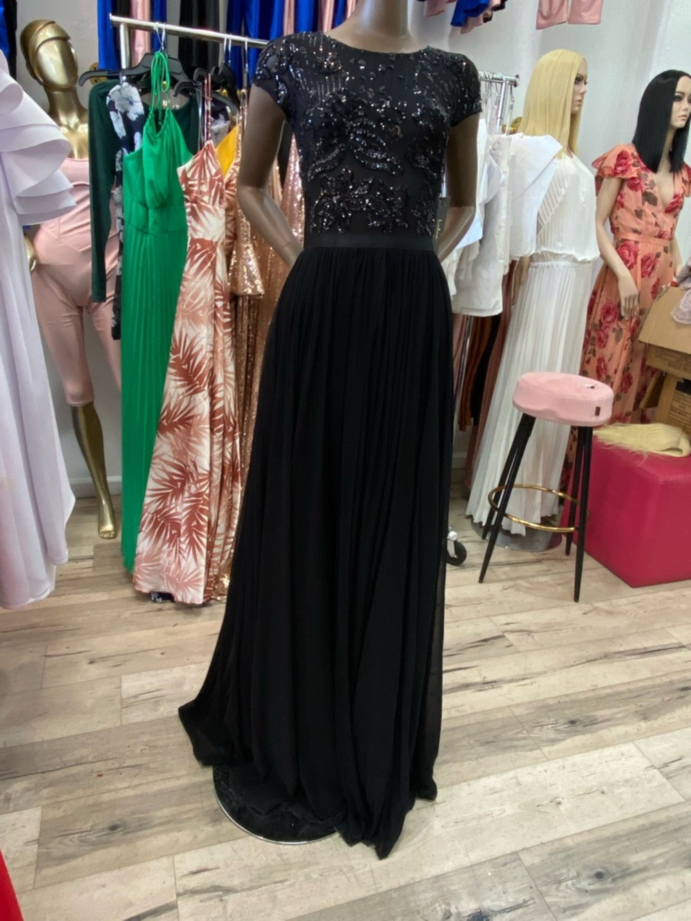 Elegant Black Sequin Bodice Evening Dress
